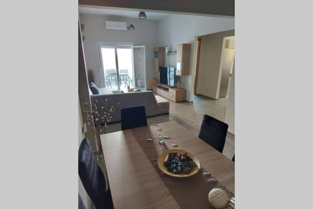Felou'S House 1 Apartment Ermoupoli Bagian luar foto